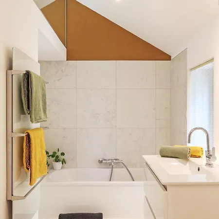 B&B Le Pre De Regine Et Joseph 3*